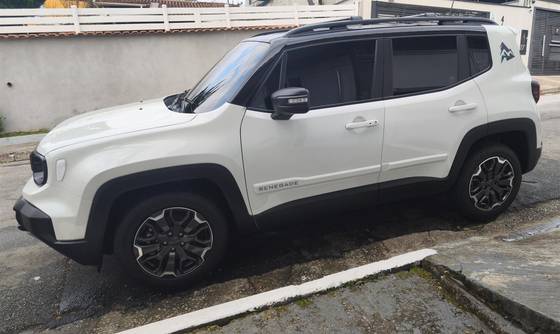 JEEP RENEGADE 1.3 T270 TURBO FLEX ALTITUDE AT6 JEEP RENEGADE 1.3 T270 TURBO FLEX ALTITUDE AT6